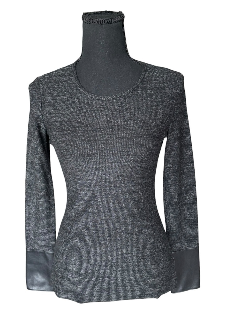 Bailey 44 Gray Knit Top Faux Leather Cuff Sleeves XS Made in USA Minimalist BB34